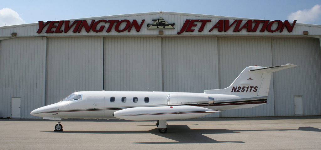 Learjet 25B sn 201